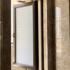 Frosted Window Film Static Cling Decorative Glass Film 72" x 36" UV Protection Window Privacy Film Non Adhesive Window Cling for Home Office Meeting Room, Frosted Stripe Patterns